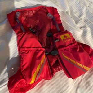 Nathan hydration running vest